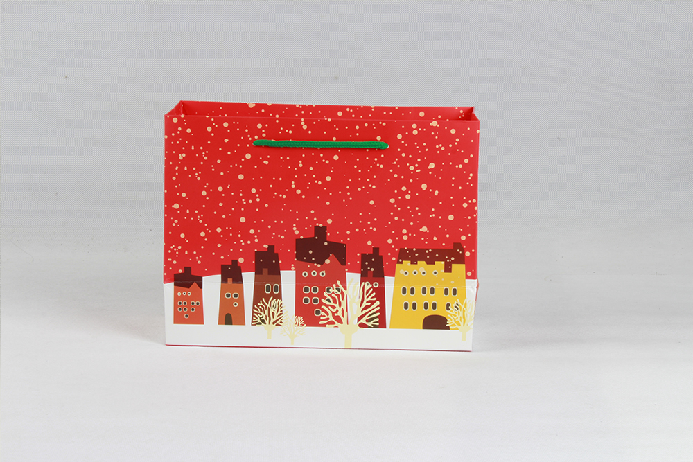 雪花紅時尚禮品白卡紙袋定制 雪花紅時尚禮品白卡紙袋定制